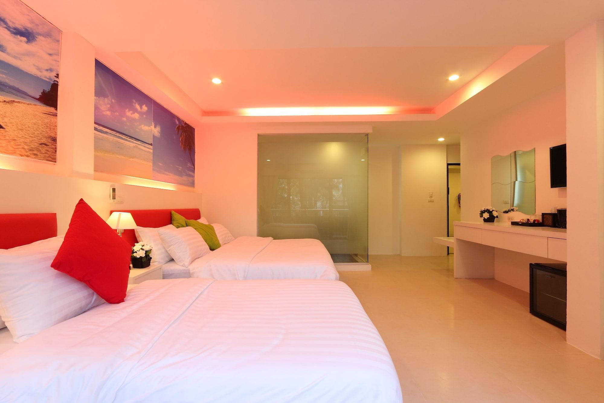 Armoni Patong Beach Hotel Extérieur photo