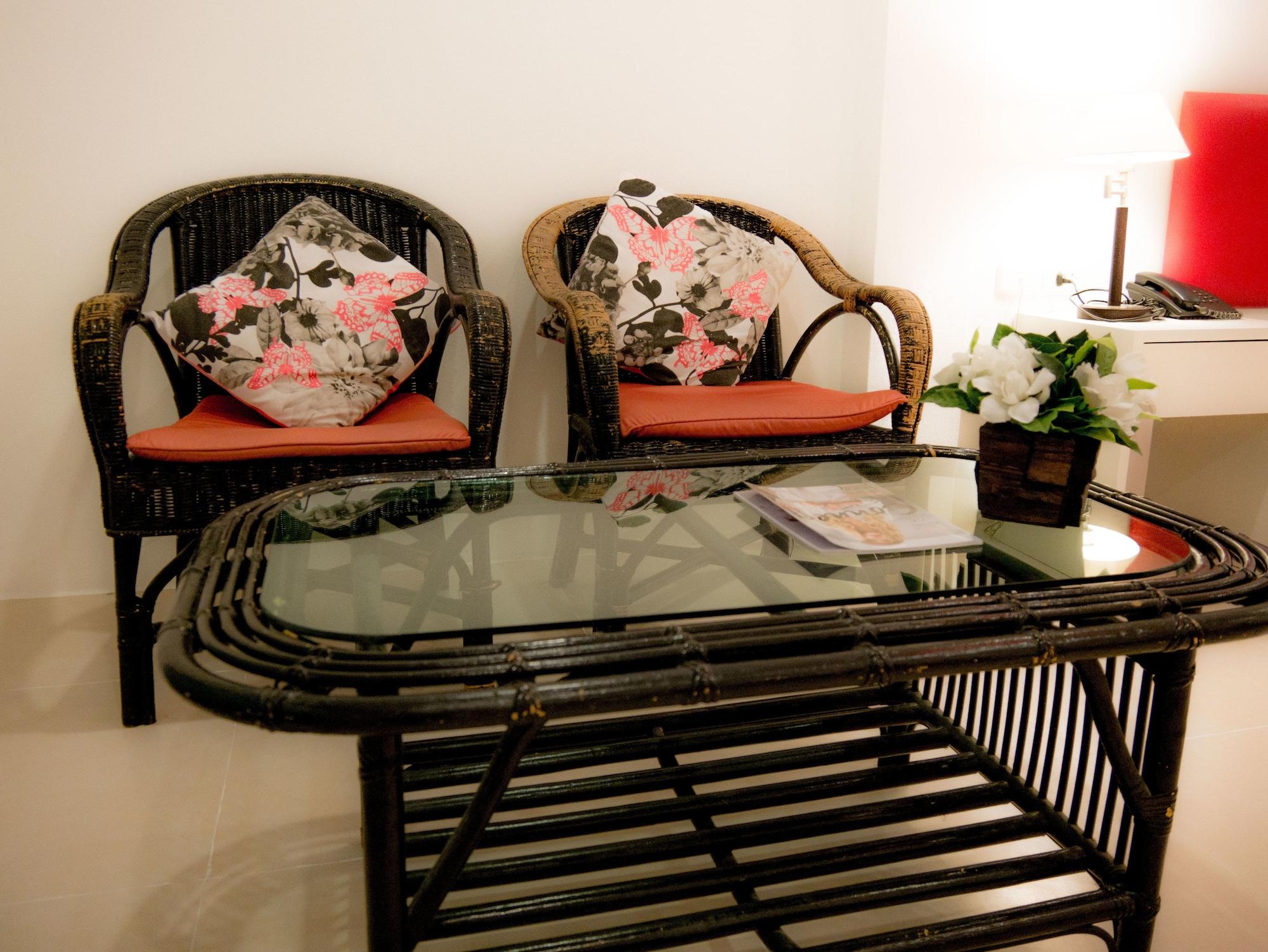 Armoni Patong Beach Hotel Extérieur photo