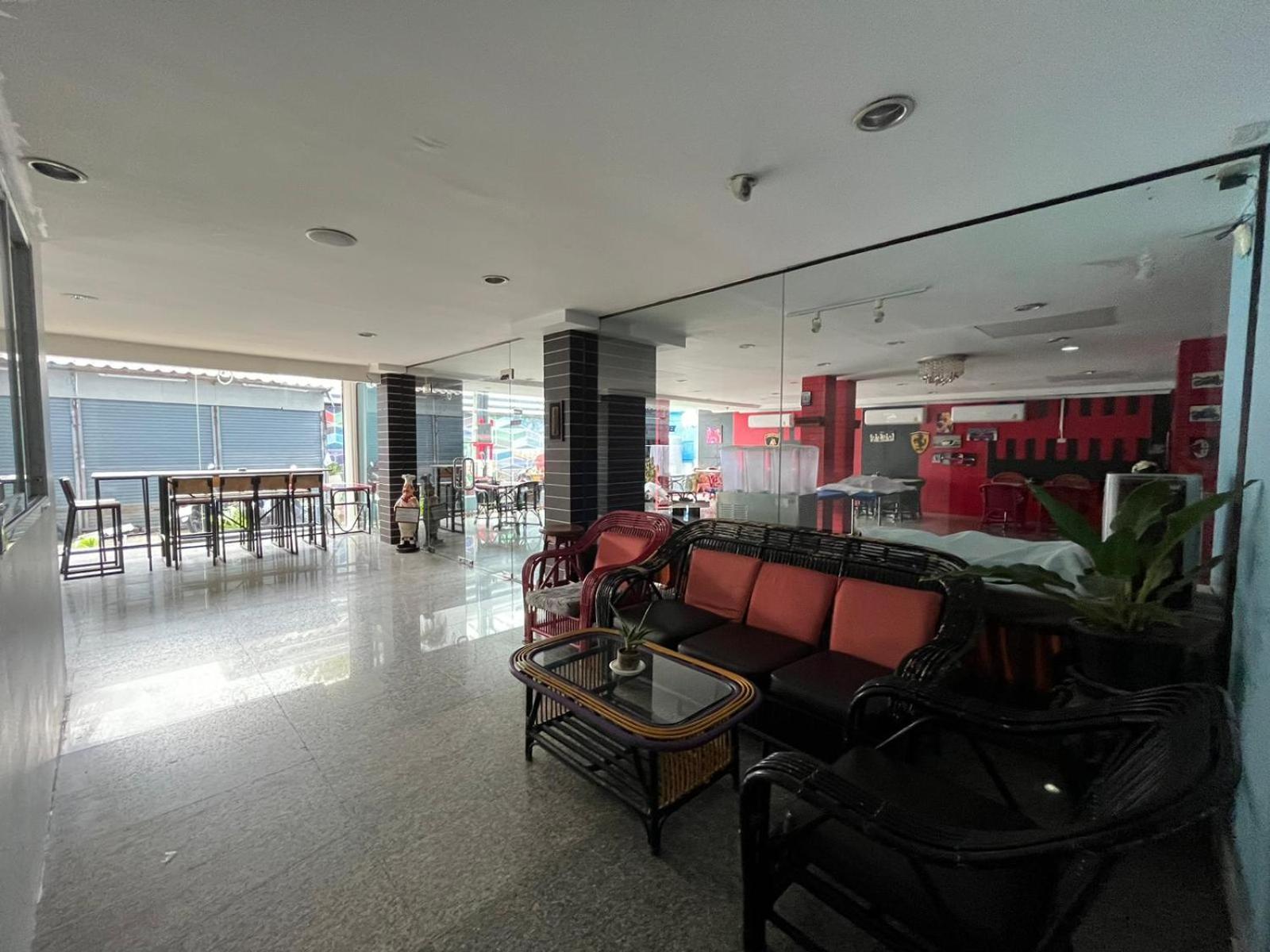 Armoni Patong Beach Hotel Extérieur photo