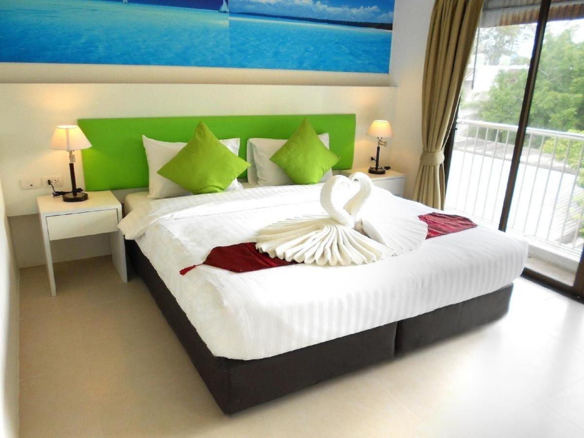 Armoni Patong Beach Hotel Extérieur photo
